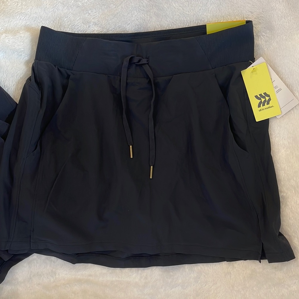 NWT All in Motion run skirt size Small